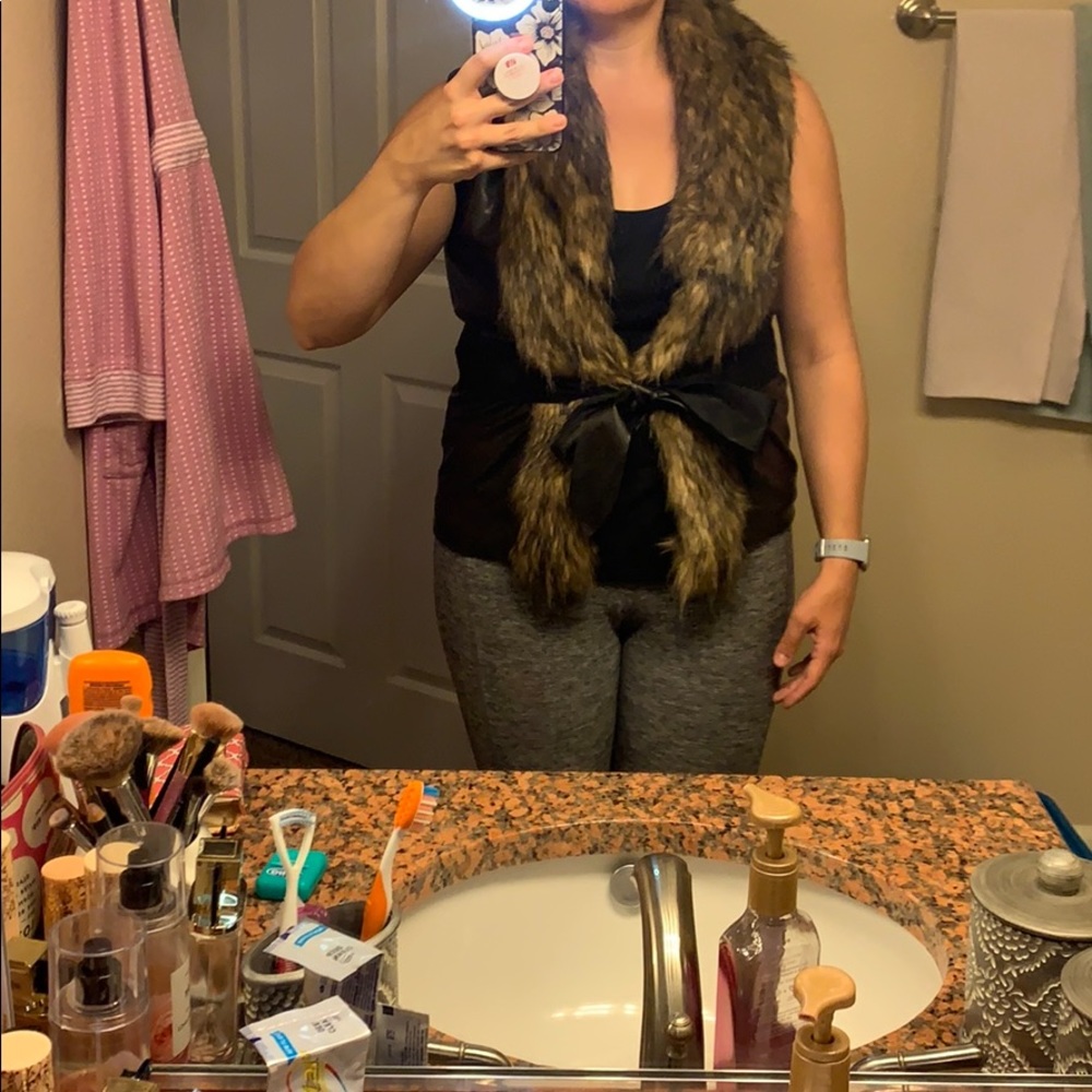 Lanshifei fur and faux leather vest - Picture 11 of 12